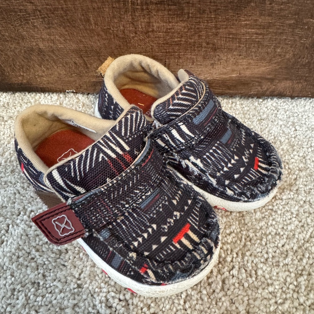 PERFECT condition Twisted X Shoes